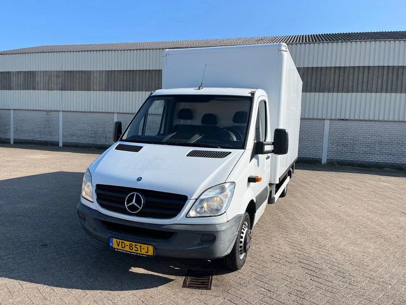 Mercedes-Benz Sprinter 513 2.2 CDI - Koffer Transporter, Transporter mit Doppelkabine: das Bild 2 Mercedes-Benz Sprinter 513 2.2 CDI - Koffer Transporter, Transporter mit Doppelkabine: das Bild 2