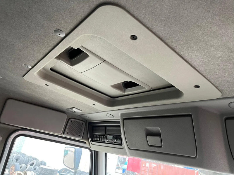 Koffer LKW Renault Midlum 270 versnellingsbak defect: das Bild 13