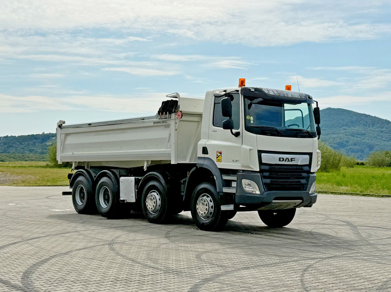 DAF CF 480 * Kipper 6,00 m + BORDMATIC/ 8x4 * TOP - Kipper, Autokran: das Bild 2 DAF CF 480 * Kipper 6,00 m + BORDMATIC/ 8x4 * TOP - Kipper, Autokran: das Bild 2