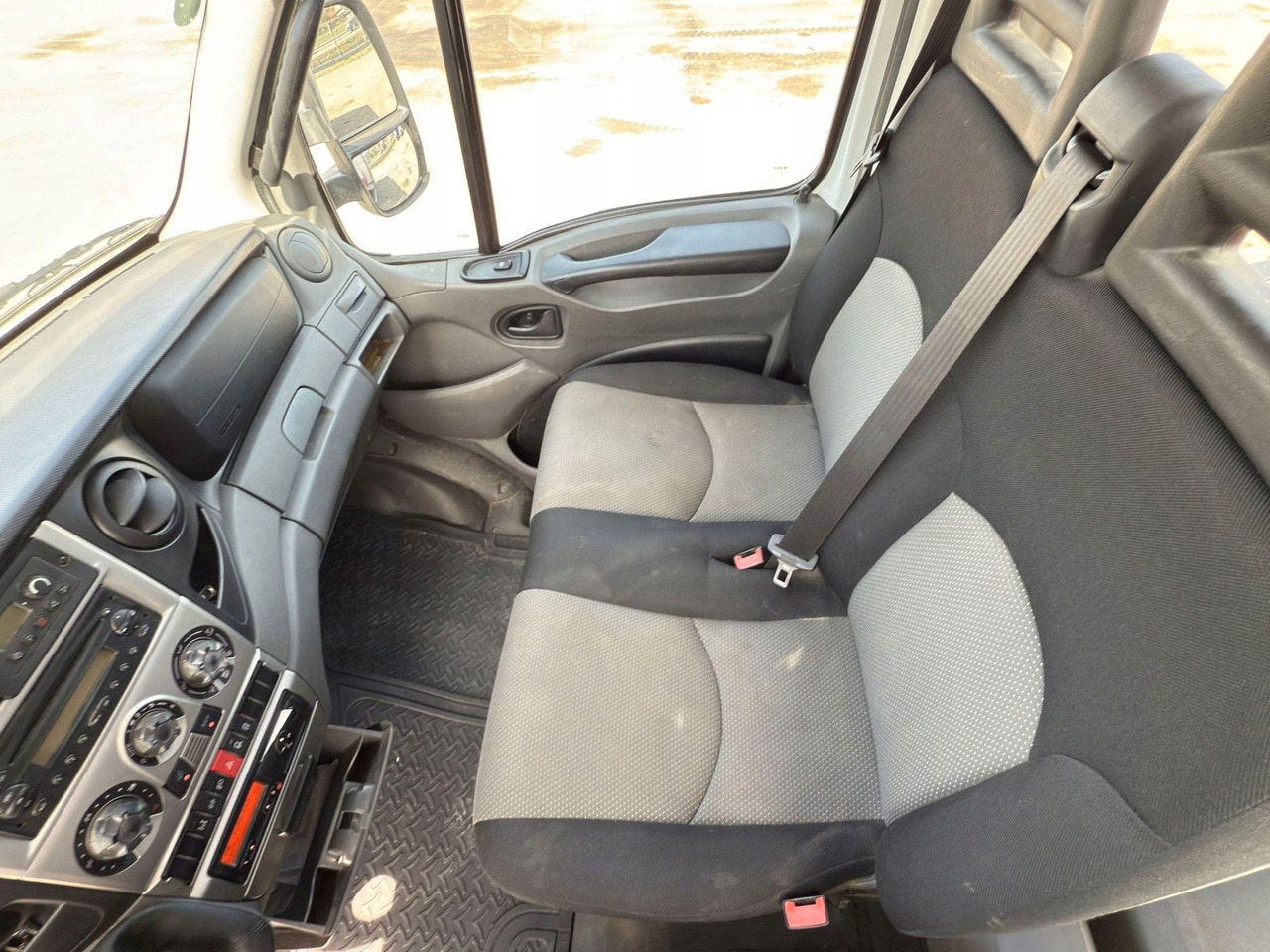 Pritsche Transporter Iveco Daily 65C14 Pritsche 3,75 m FASSI F38 A.22: das Bild 11