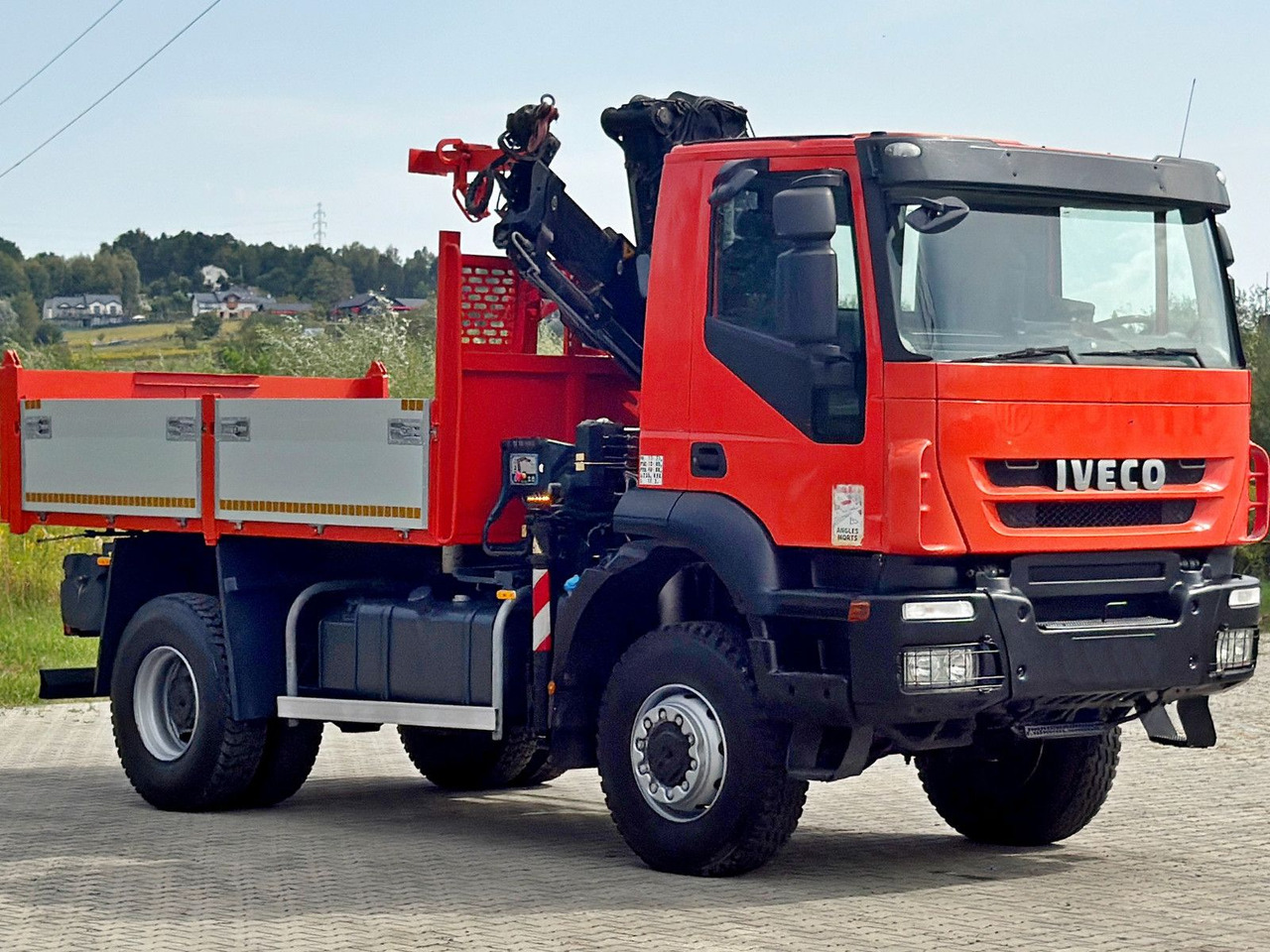 Iveco TRAKKER 190T36 * HIAB 111 ES-2 HIDUO * 4x4 * TOP - Kipper, Autokran: das Bild 4 Iveco TRAKKER 190T36 * HIAB 111 ES-2 HIDUO * 4x4 * TOP - Kipper, Autokran: das Bild 4