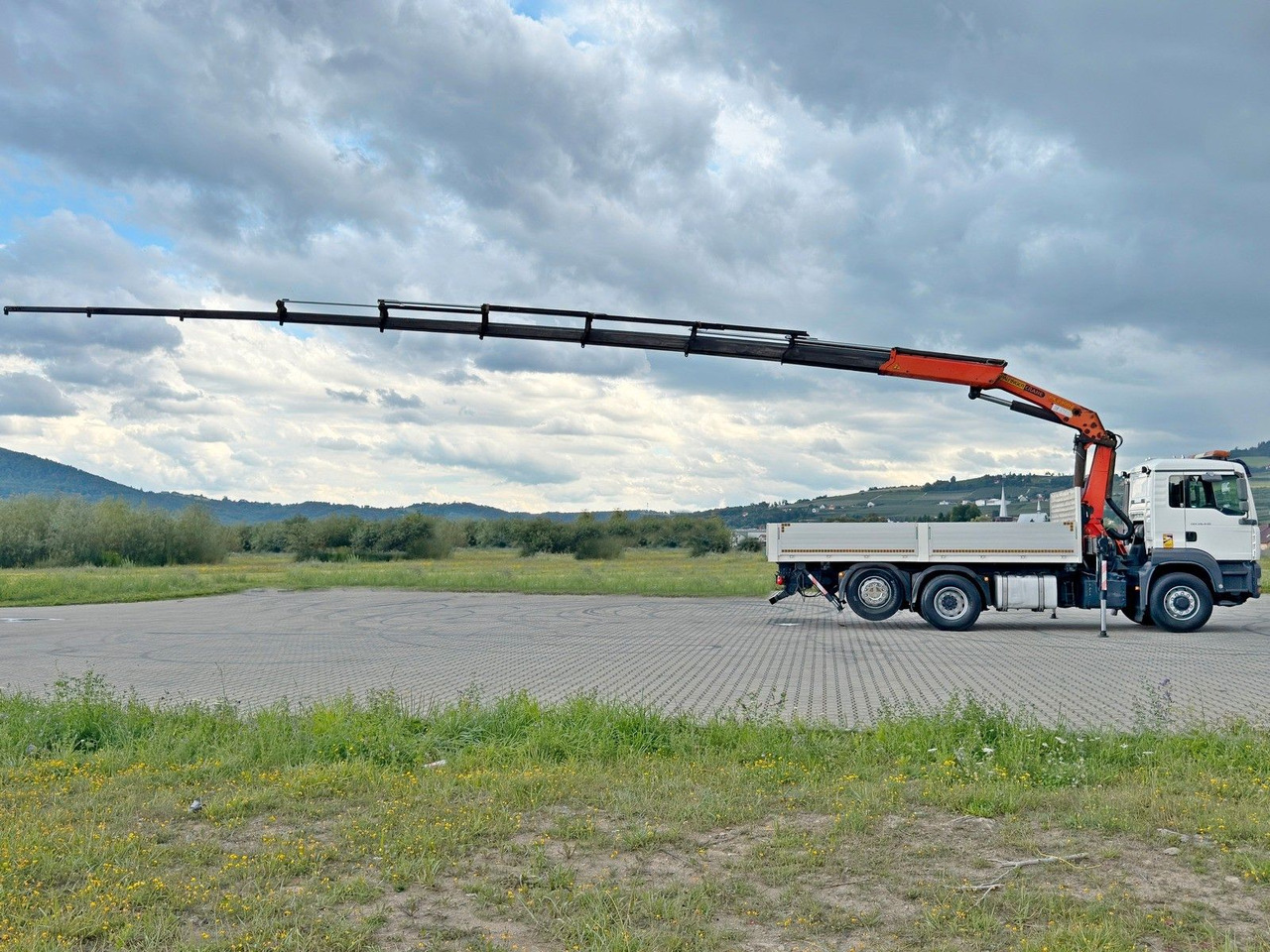 MAN TGA 26.430 Pritsche 5,50m + KRAN+ FUNK/6-4H2 MAN TGA 26.430 * PK 23002 + FUNK/6-4H2 - Autokran: das Bild 5 MAN TGA 26.430 Pritsche 5,50m + KRAN+ FUNK/6-4H2 MAN TGA 26.430 * PK 23002 + FUNK/6-4H2 - Autokran: das Bild 5