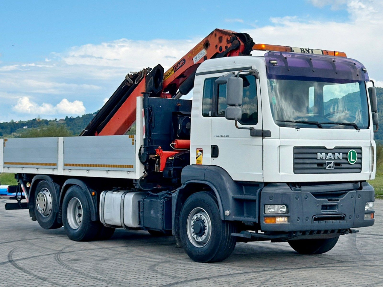 MAN TGA 26.430 Pritsche 5,50m + KRAN+ FUNK/6-4H2 MAN TGA 26.430 * PK 23002 + FUNK/6-4H2 - Autokran: das Bild 3 MAN TGA 26.430 Pritsche 5,50m + KRAN+ FUNK/6-4H2 MAN TGA 26.430 * PK 23002 + FUNK/6-4H2 - Autokran: das Bild 3