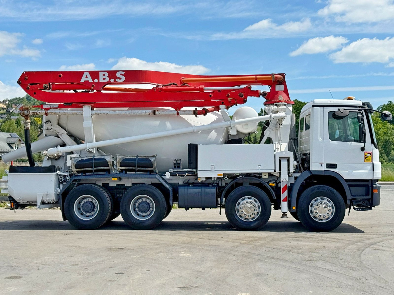 Mercedes-Benz ACTROS 3241* Betonpumpe 21m *8x4 * Top Zustand Mercedes-Benz ACTROS 3241* Betonpumpe 21m *8x4 * Top Zustand - Betonpumpe: das Bild 3 Mercedes-Benz ACTROS 3241* Betonpumpe 21m *8x4 * Top Zustand Mercedes-Benz ACTROS 3241* Betonpumpe 21m *8x4 * Top Zustand - Betonpumpe: das Bild 3