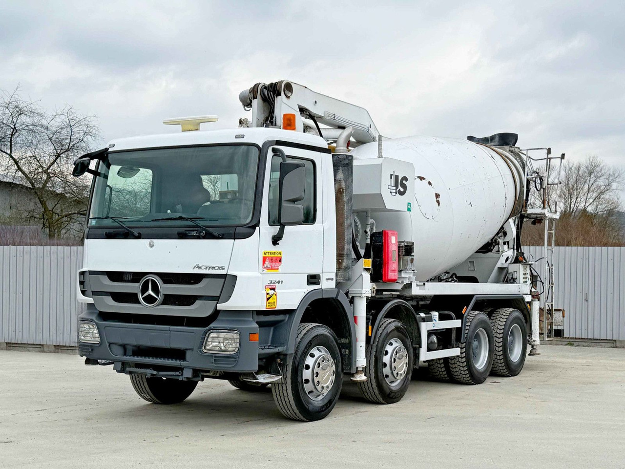 Mercedes-Benz ACTROS 3241 * Betonpumpe 24 m + FUNK / 8x4 - Betonpumpe: das Bild 2 Mercedes-Benz ACTROS 3241 * Betonpumpe 24 m + FUNK / 8x4 - Betonpumpe: das Bild 2
