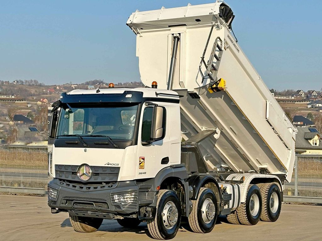 Mercedes-Benz AROCS 3246* KIPPER / 8x4 * TOPZUSTAND - Kipper: das Bild 4 Mercedes-Benz AROCS 3246* KIPPER / 8x4 * TOPZUSTAND - Kipper: das Bild 4