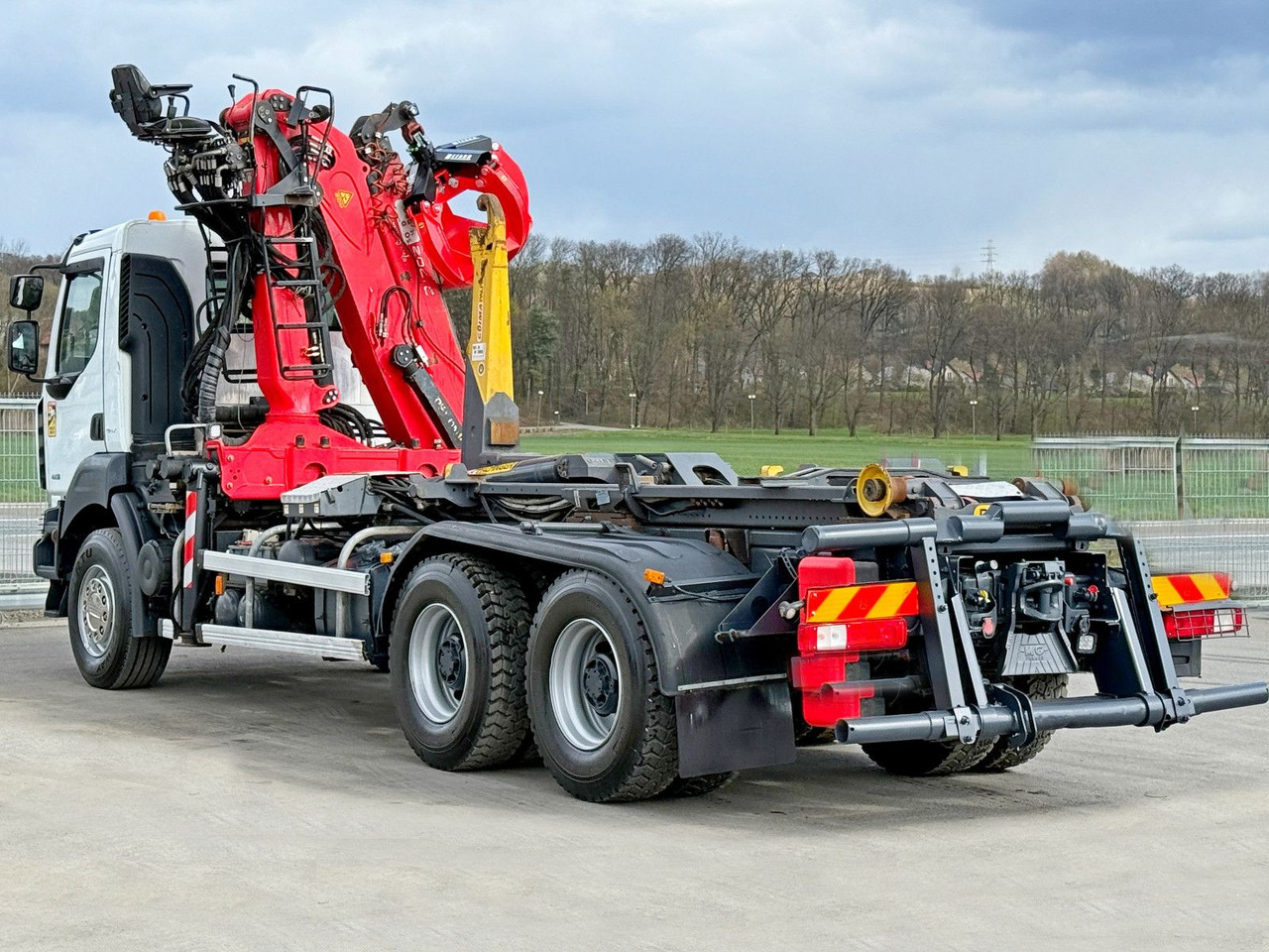 Renault KERAX 460 DXI * ABROLLKIPPER * EPSILON Q170Z69 - Abrollkipper, Autokran: das Bild 4 Renault KERAX 460 DXI * ABROLLKIPPER * EPSILON Q170Z69 - Abrollkipper, Autokran: das Bild 4