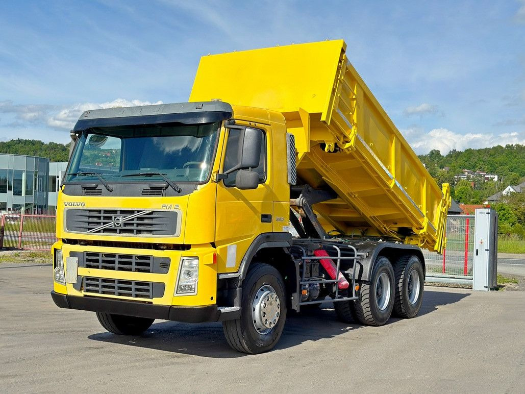 Volvo FM 370 Kipper 6,20 m + BORDMATIC / 8x4 Volvo FM 12 340 Kipper 5,05 m + BORDMATIC / 6x4 - Kipper, Autokran: das Bild 2 Volvo FM 370 Kipper 6,20 m + BORDMATIC / 8x4 Volvo FM 12 340 Kipper 5,05 m + BORDMATIC / 6x4 - Kipper, Autokran: das Bild 2
