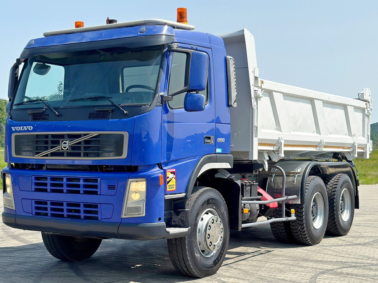 Volvo FM 380 Kipper 5,20 m + BORDMATIC / 6x4 - Kipper, Autokran: das Bild 5 Volvo FM 380 Kipper 5,20 m + BORDMATIC / 6x4 - Kipper, Autokran: das Bild 5