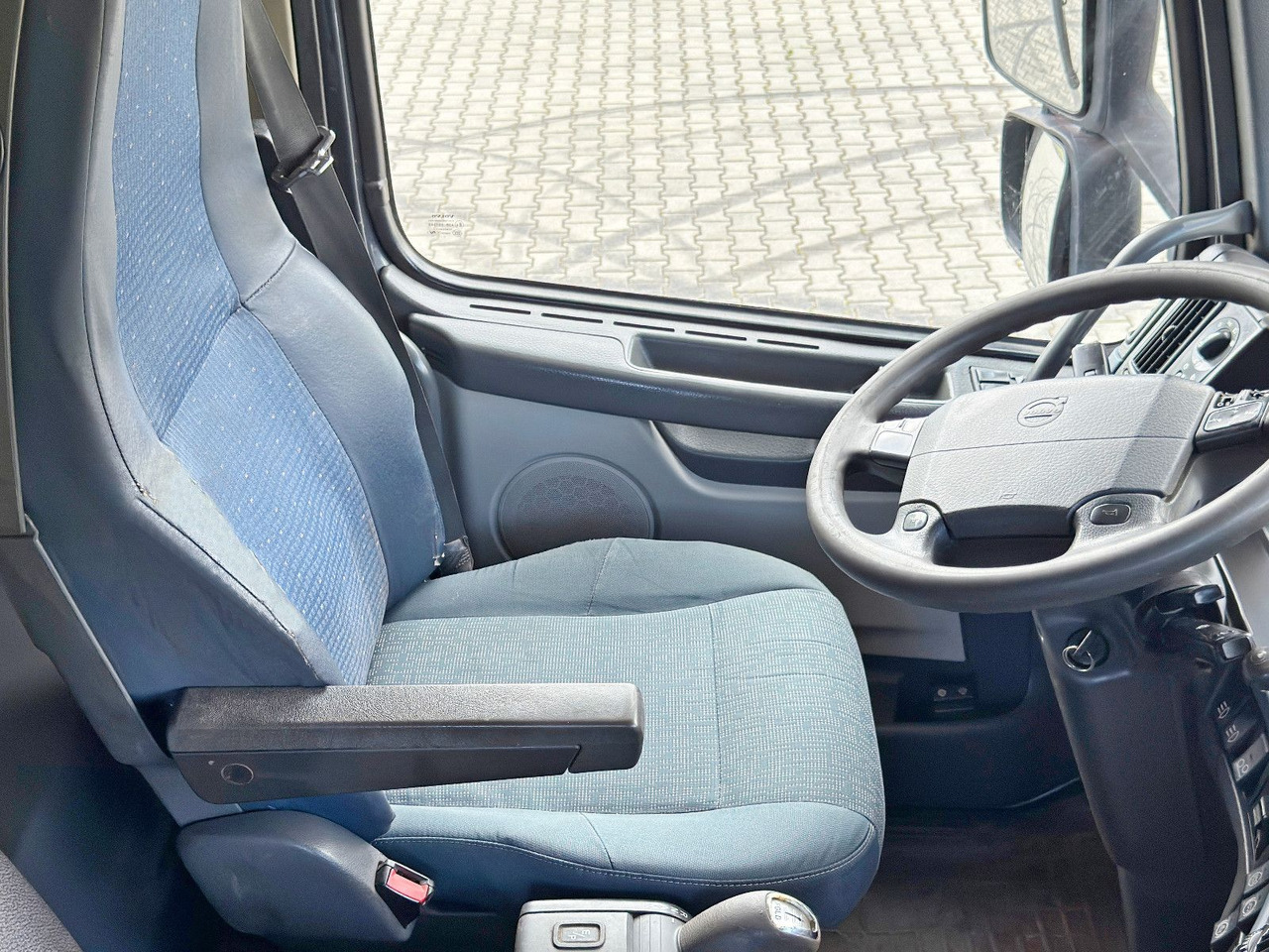 Autokran Volvo FM 440 * HIAB 288 E - 8 HIPRO/FUNK * TOPZUSTAND: das Bild 12 Autokran Volvo FM 440 * HIAB 288 E - 8 HIPRO/FUNK * TOPZUSTAND: das Bild 12