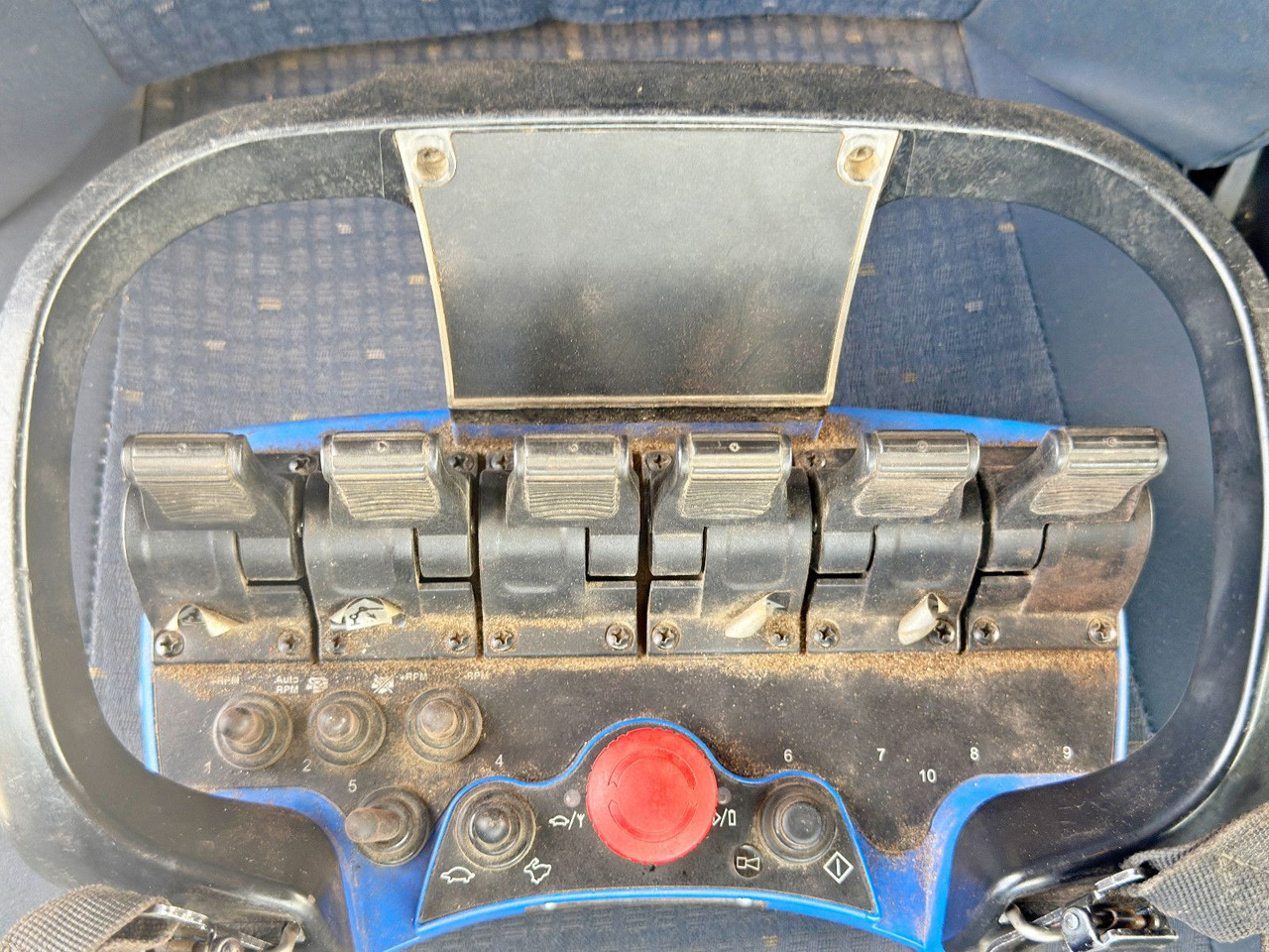 Autokran Volvo FM 440 * HIAB 288 E - 8 HIPRO/FUNK * TOPZUSTAND: das Bild 13 Autokran Volvo FM 440 * HIAB 288 E - 8 HIPRO/FUNK * TOPZUSTAND: das Bild 13