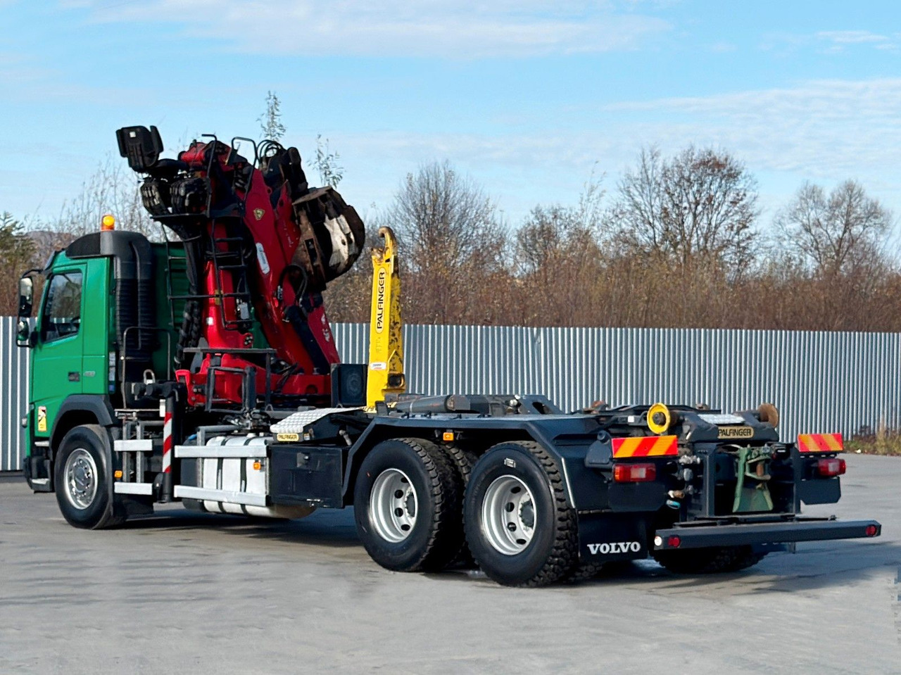 Abrollkipper Volvo FMX 460 * Abrollkipper + EPSILON 150Z79 * 6x4: das Bild 7 Abrollkipper Volvo FMX 460 * Abrollkipper + EPSILON 150Z79 * 6x4: das Bild 7