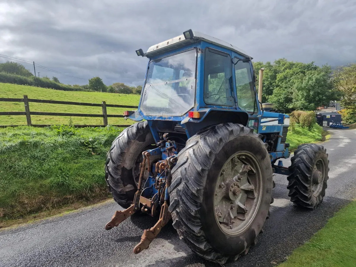 Ford TW15 - Traktor: das Bild 5 Ford TW15 - Traktor: das Bild 5