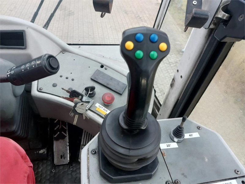 CVS Ferrari F378.5 PB - Reach stacker: das Bild 4 CVS Ferrari F378.5 PB - Reach stacker: das Bild 4