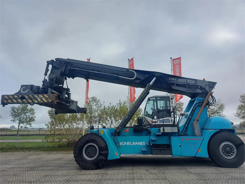 KONECRANES SMV 4531 TC5 - Reach stacker: das Bild 2 KONECRANES SMV 4531 TC5 - Reach stacker: das Bild 2