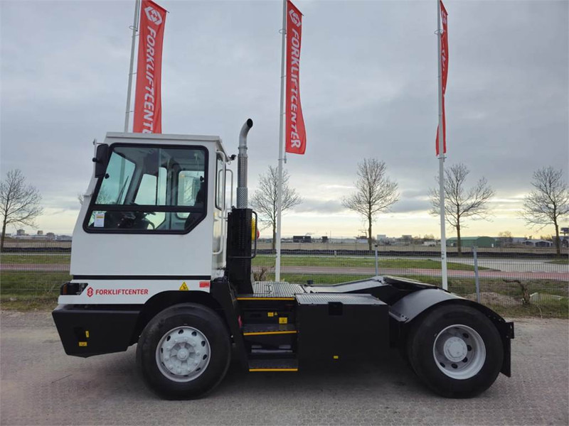 Terberg YT220 - Terminaltraktor: das Bild 4 Terberg YT220 - Terminaltraktor: das Bild 4