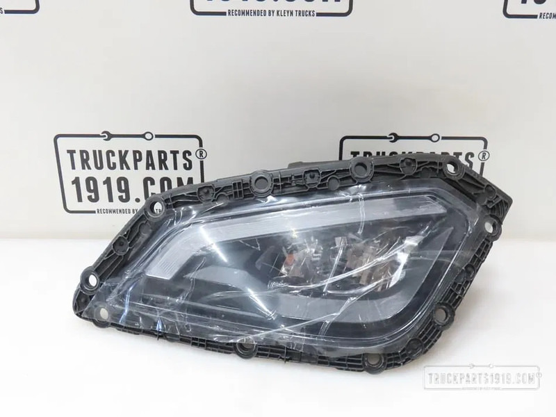 DAF 2272641 Lighting Skylight Li. XG - Lichter/ Leuchten für LKW: das Bild 1 DAF 2272641 Lighting Skylight Li. XG - Lichter/ Leuchten für LKW: das Bild 1