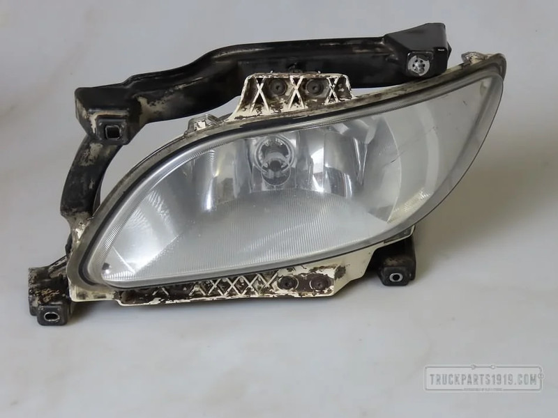 DAF Lighting Mistlamp Li. DAF 106 - Nebelscheinwerfer für LKW: das Bild 1 DAF Lighting Mistlamp Li. DAF 106 - Nebelscheinwerfer für LKW: das Bild 1