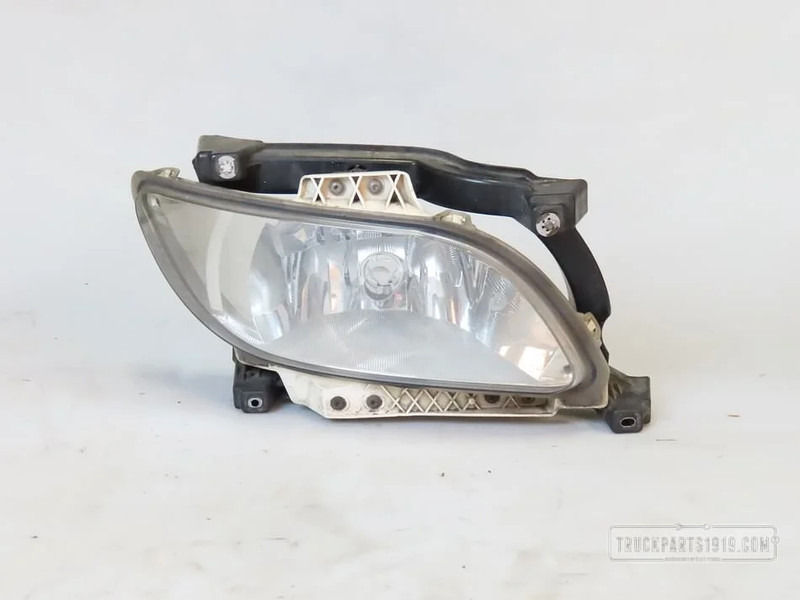 DAF Lighting Mistlamp Re. DAF 106 - Nebelscheinwerfer für LKW: das Bild 1 DAF Lighting Mistlamp Re. DAF 106 - Nebelscheinwerfer für LKW: das Bild 1