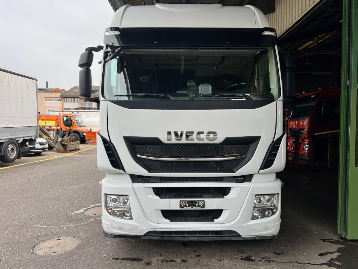 IVECO 190S46 Stralis - Koffer LKW: das Bild 3 IVECO 190S46 Stralis - Koffer LKW: das Bild 3