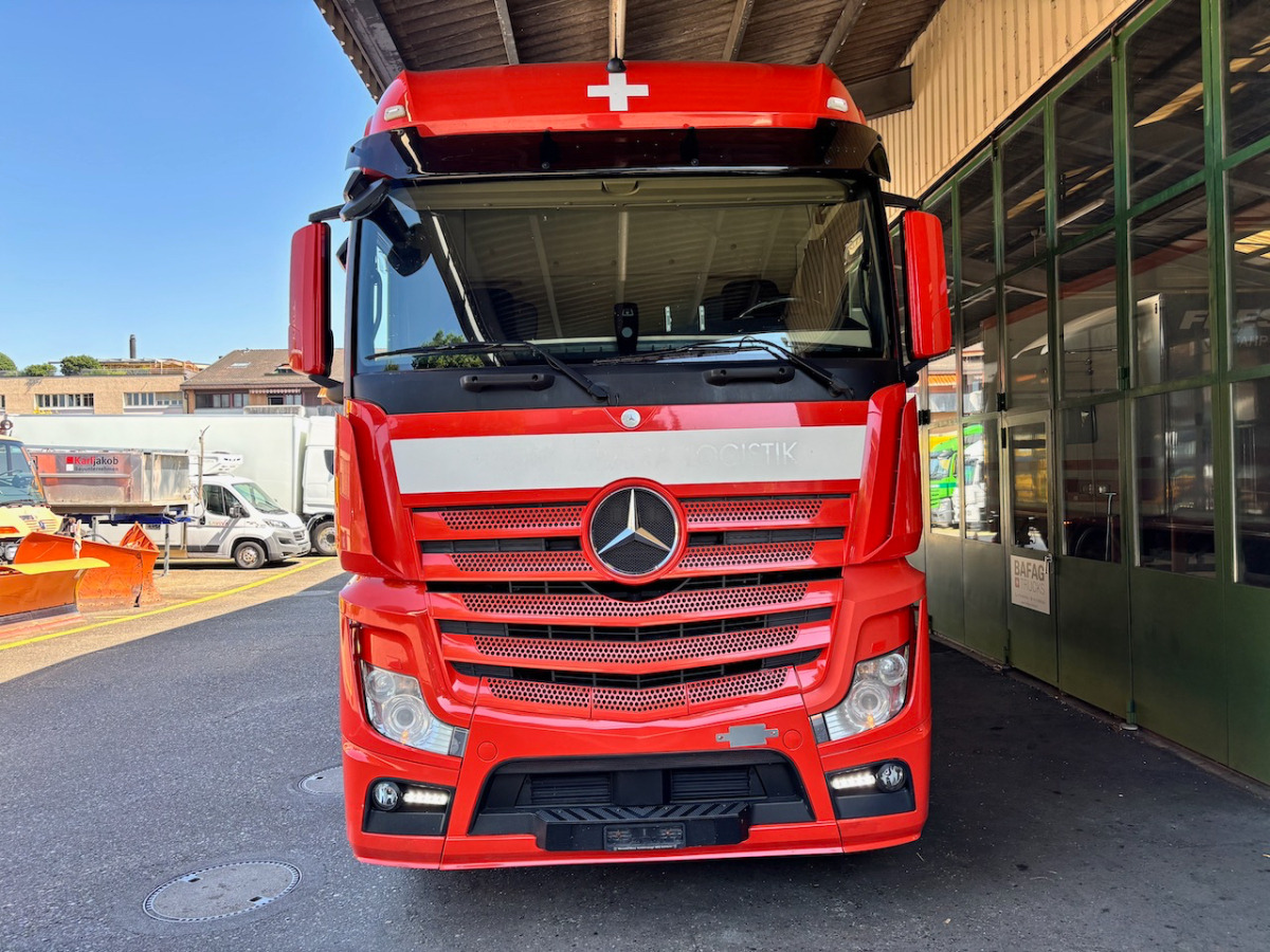 MERCEDES Actros 1848 - Koffer LKW: das Bild 3 MERCEDES Actros 1848 - Koffer LKW: das Bild 3