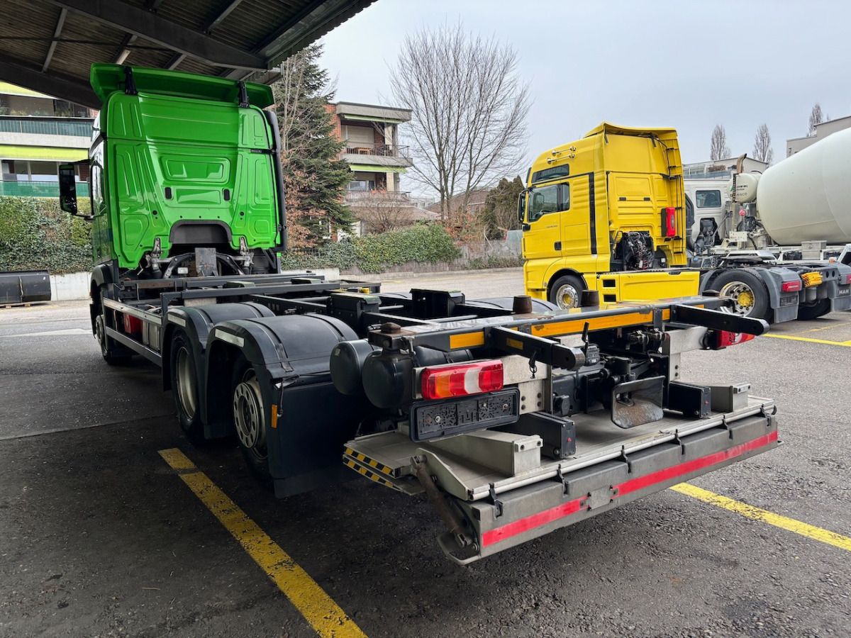 Containerwagen/ Wechselfahrgestell LKW MERCEDES Actros 2543 6x2 Container Transport: das Bild 18
