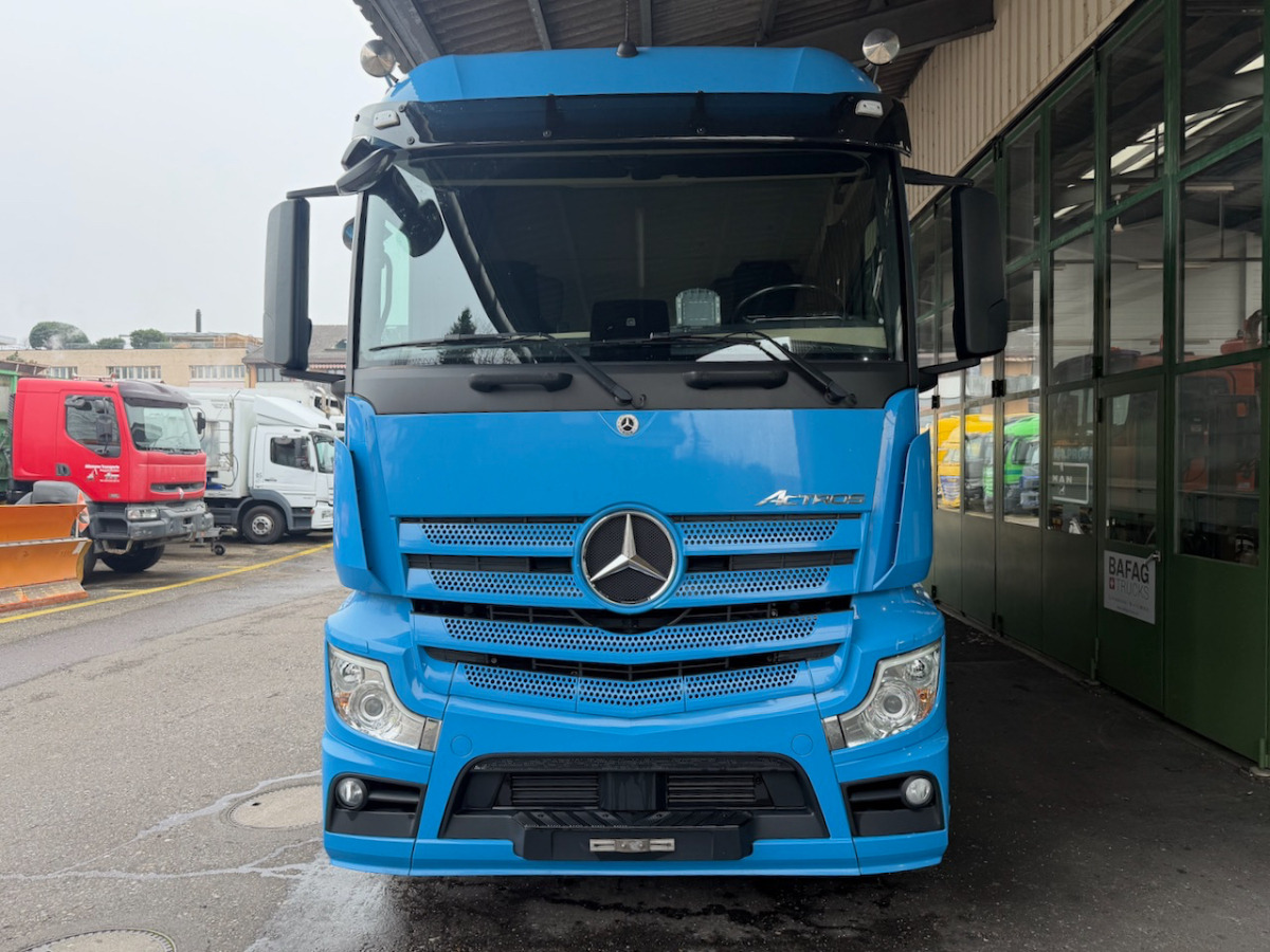 MERCEDES Mercedes Actros 1833L - Plane LKW: das Bild 3 MERCEDES Mercedes Actros 1833L - Plane LKW: das Bild 3
