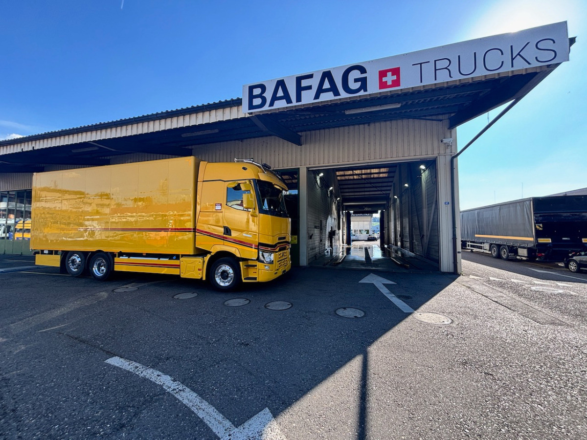 RENAULT T520 - Koffer LKW: das Bild 2 RENAULT T520 - Koffer LKW: das Bild 2