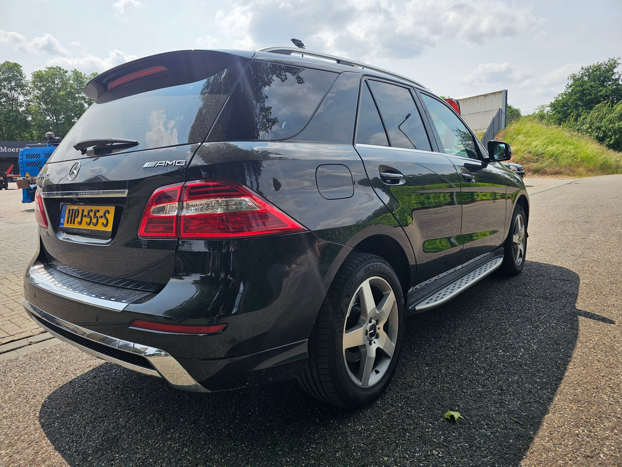 Mercedes Benz ML 350 Bluetec AMG - SUV/ Geländewagen: das Bild 5 Mercedes Benz ML 350 Bluetec AMG - SUV/ Geländewagen: das Bild 5