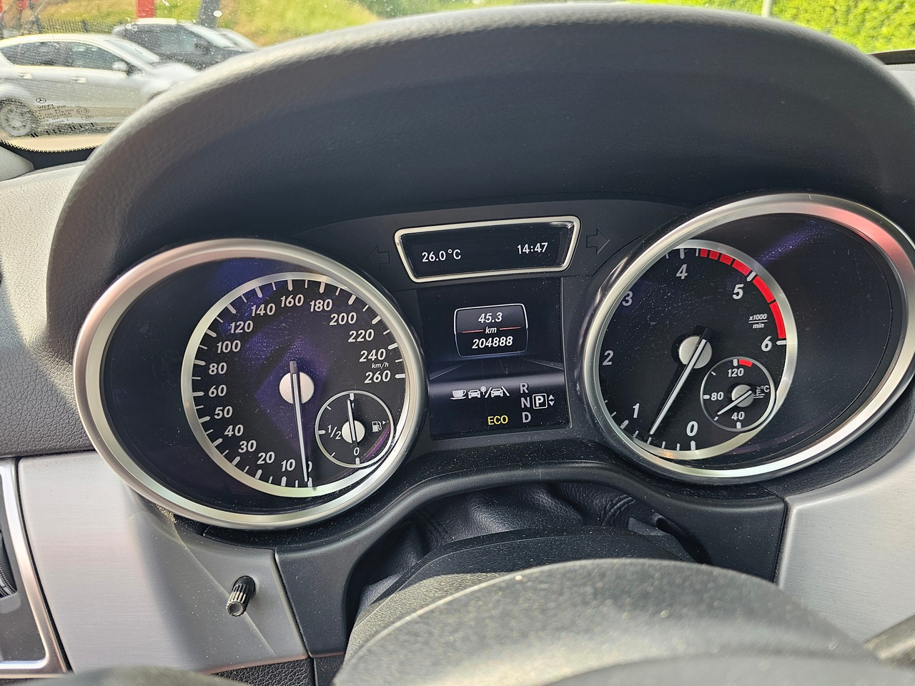 SUV/ Geländewagen Mercedes Benz ML 350 Bluetec AMG: das Bild 9