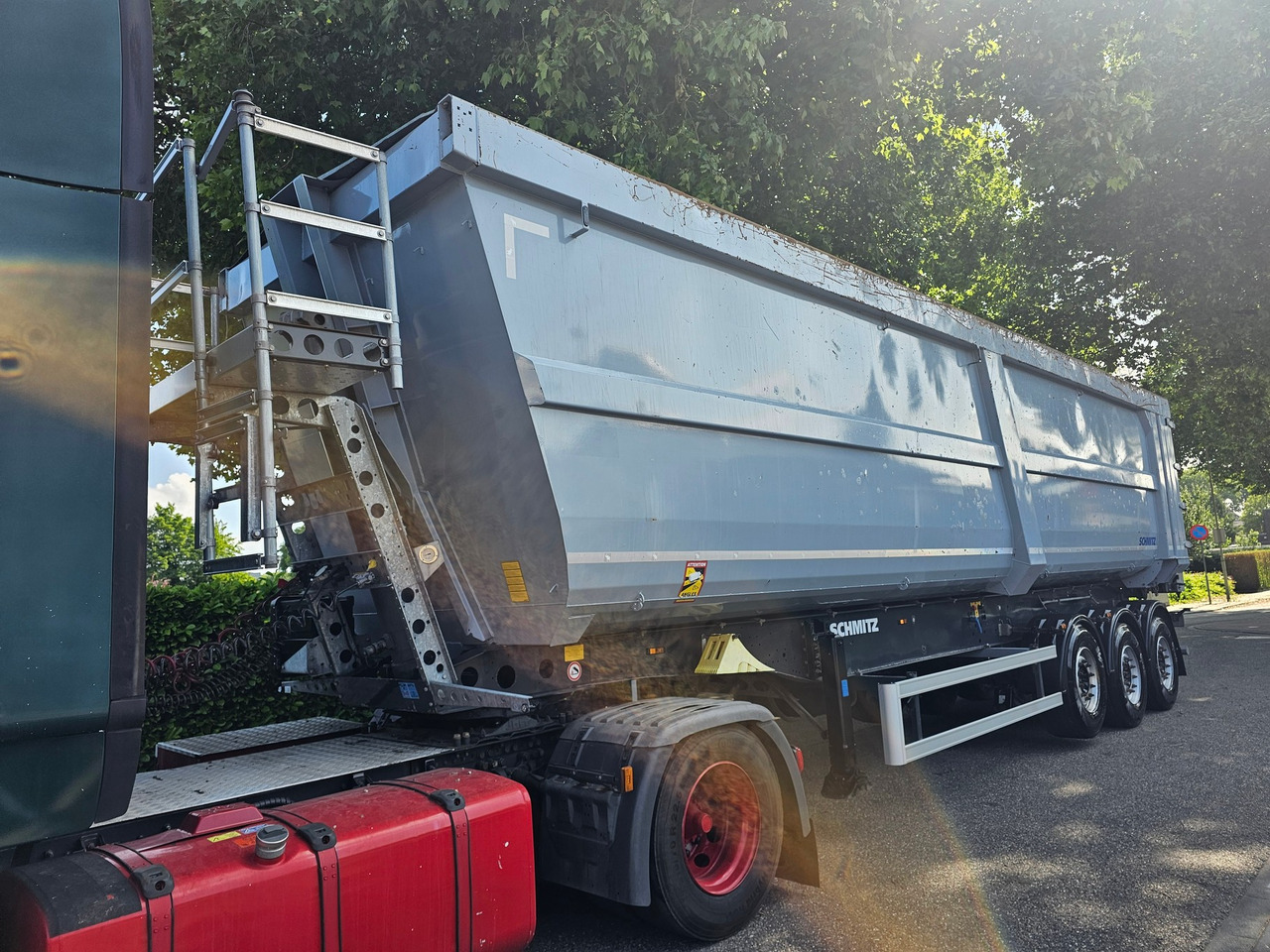 Kipper Auflieger Schmitz SGF-S3 Scraptipper 55 M3: das Bild 5