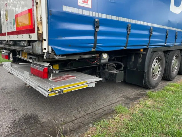 WEB TRAILER Div Huur Trailers bel voor info - Koffer Auflieger: das Bild 3 WEB TRAILER Div Huur Trailers bel voor info - Koffer Auflieger: das Bild 3
