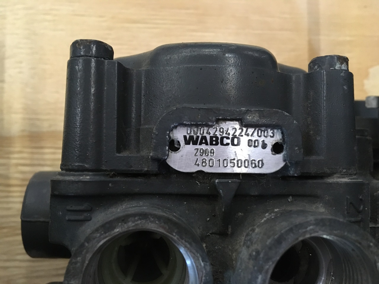 AXLE MODULATOR EPB-2 ACTROS-ATEGO - Bremsteile für LKW: das Bild 3 AXLE MODULATOR EPB-2 ACTROS-ATEGO - Bremsteile für LKW: das Bild 3