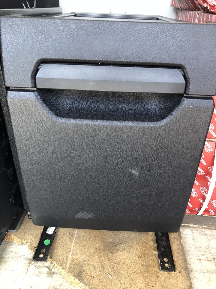 REFRIGERATOR BOX ACTROS MP4 - Universalteil für LKW: das Bild 4 REFRIGERATOR BOX ACTROS MP4 - Universalteil für LKW: das Bild 4