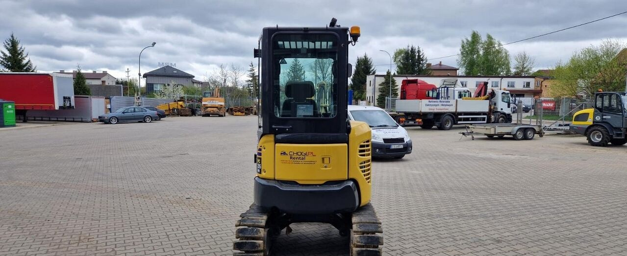 Komatsu PC26MR-3 - Minibagger: das Bild 4 Komatsu PC26MR-3 - Minibagger: das Bild 4