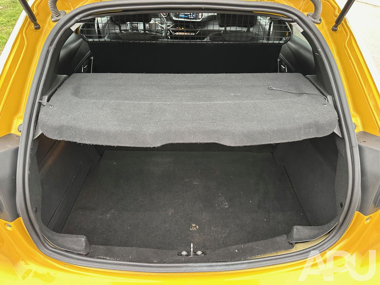 PKW PEUGEOT 208 1,2 VAN: das Bild 15 PKW PEUGEOT 208 1,2 VAN: das Bild 15