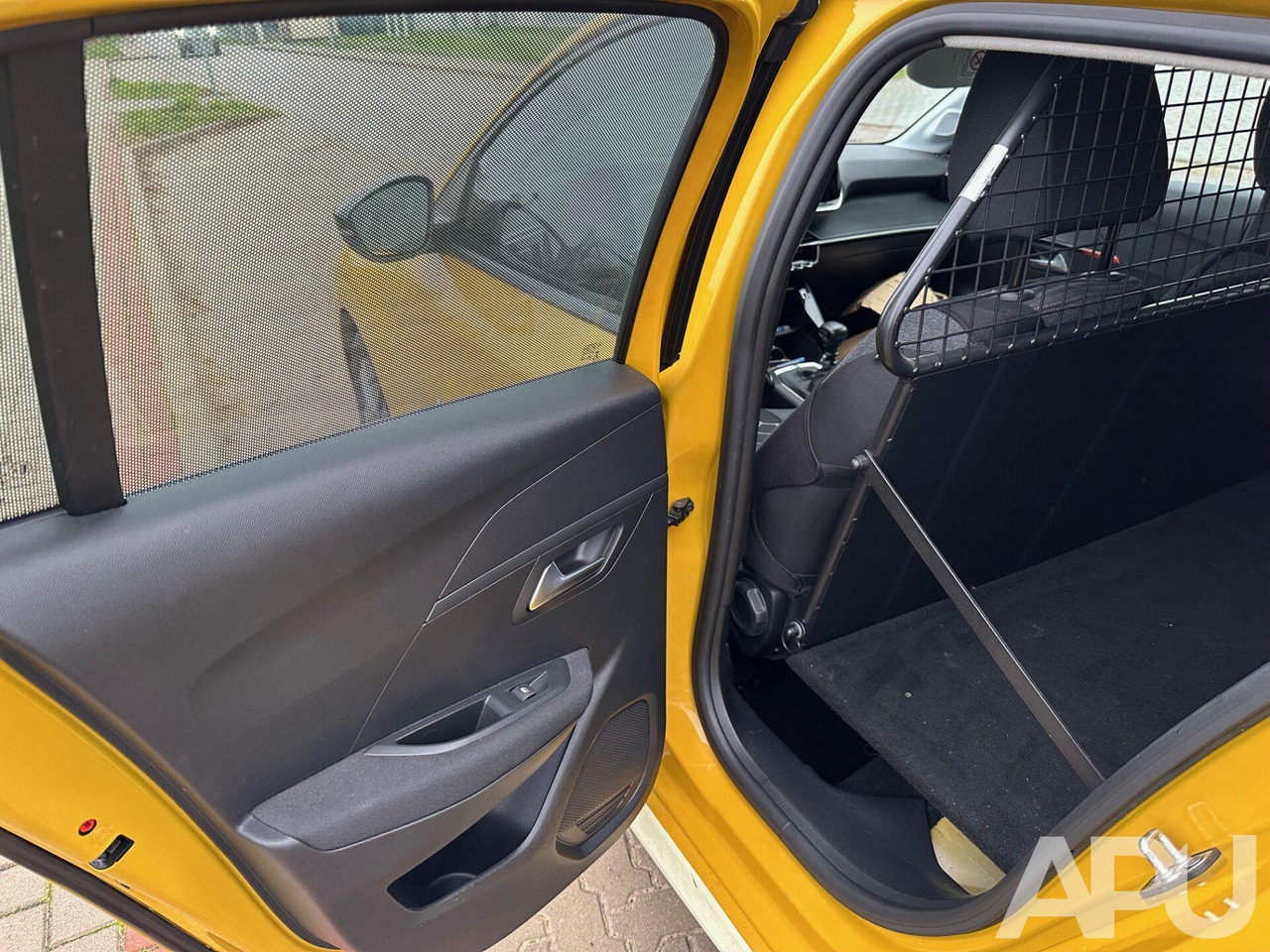 PKW PEUGEOT 208 1,2 VAN: das Bild 20 PKW PEUGEOT 208 1,2 VAN: das Bild 20