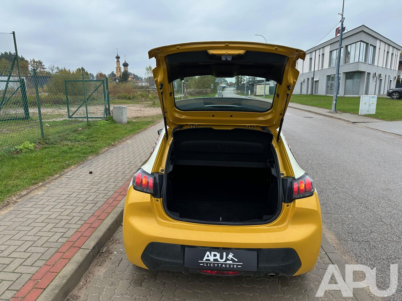 PKW PEUGEOT 208 1,2 VAN: das Bild 13 PKW PEUGEOT 208 1,2 VAN: das Bild 13