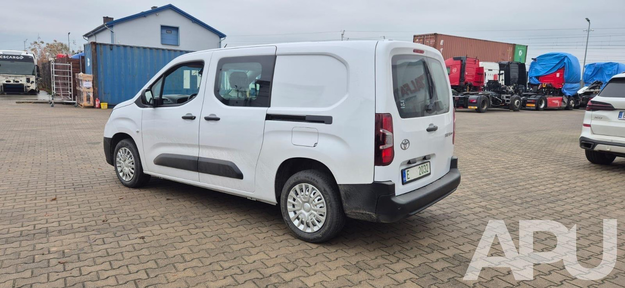 TOYOTA Proace City MC24 - Transporter mit Doppelkabine: das Bild 4 TOYOTA Proace City MC24 - Transporter mit Doppelkabine: das Bild 4