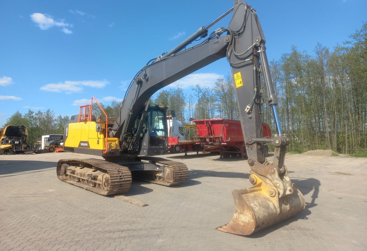 Volvo EC 220EL - Kettenbagger: das Bild 3 Volvo EC 220EL - Kettenbagger: das Bild 3