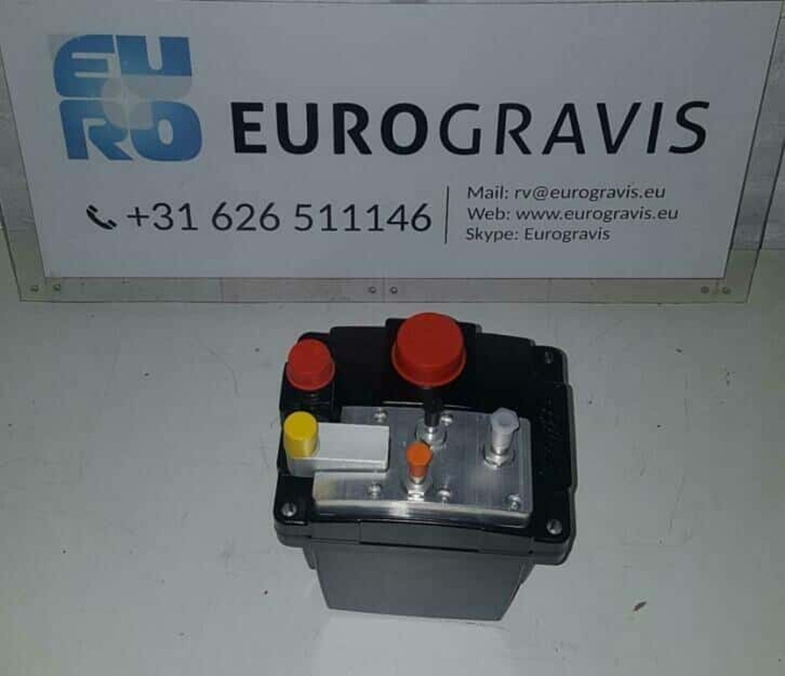 Daf lf/cf adblue unit new emitec 1705244, 1409391 - Kraftstoffaufbereitung/ Kraftstoffförderung für LKW: das Bild 2 Daf lf/cf adblue unit new emitec 1705244, 1409391 - Kraftstoffaufbereitung/ Kraftstoffförderung für LKW: das Bild 2