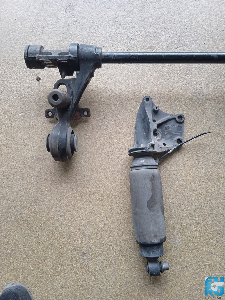 RENAULT TRUCK T CABINE STABILISATOR >2014 GEBRUIKT 7421874554U - Stabilisator für LKW: das Bild 3 RENAULT TRUCK T CABINE STABILISATOR >2014 GEBRUIKT 7421874554U - Stabilisator für LKW: das Bild 3