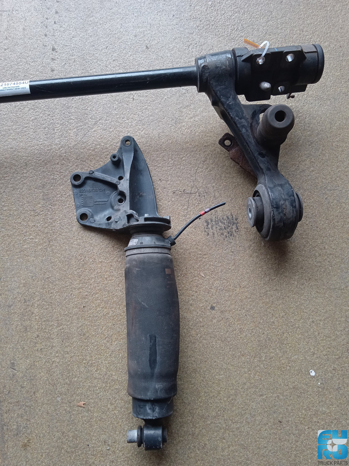 RENAULT TRUCK T CABINE STABILISATOR >2014 GEBRUIKT 7421874554U - Stabilisator für LKW: das Bild 2 RENAULT TRUCK T CABINE STABILISATOR >2014 GEBRUIKT 7421874554U - Stabilisator für LKW: das Bild 2