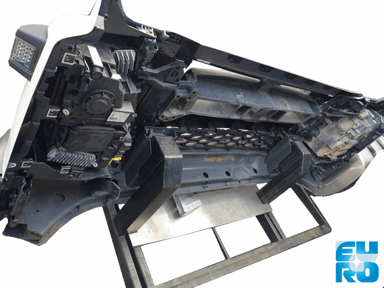 VOLVO FMX 4 VOORKANT ONDER GEBRUIKT 000190 - Motorhaube für LKW: das Bild 2 VOLVO FMX 4 VOORKANT ONDER GEBRUIKT 000190 - Motorhaube für LKW: das Bild 2