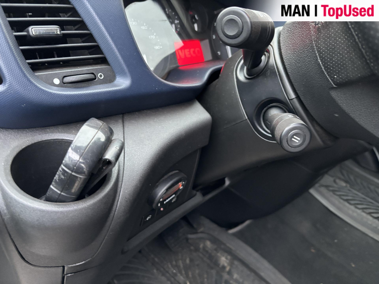 IVECO 35S16 - Koffer Transporter: das Bild 2 IVECO 35S16 - Koffer Transporter: das Bild 2