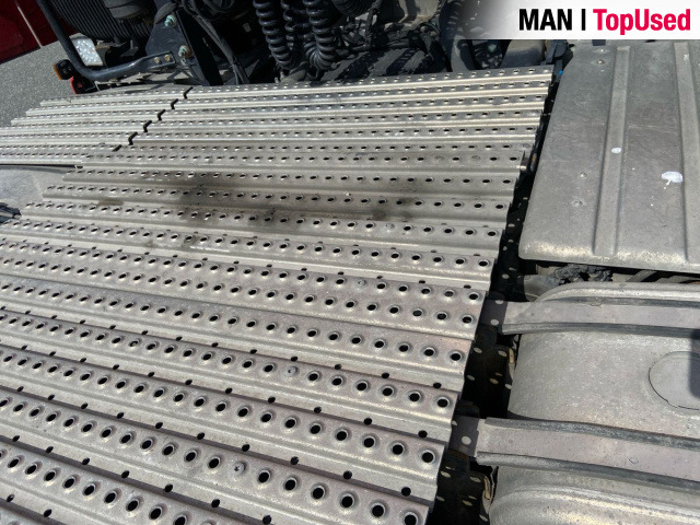 MAN TGX 26.470 6x2/2 BL SA "Retarder / 700 l Tank" - Sattelzugmaschine: das Bild 4 MAN TGX 26.470 6x2/2 BL SA "Retarder / 700 l Tank" - Sattelzugmaschine: das Bild 4