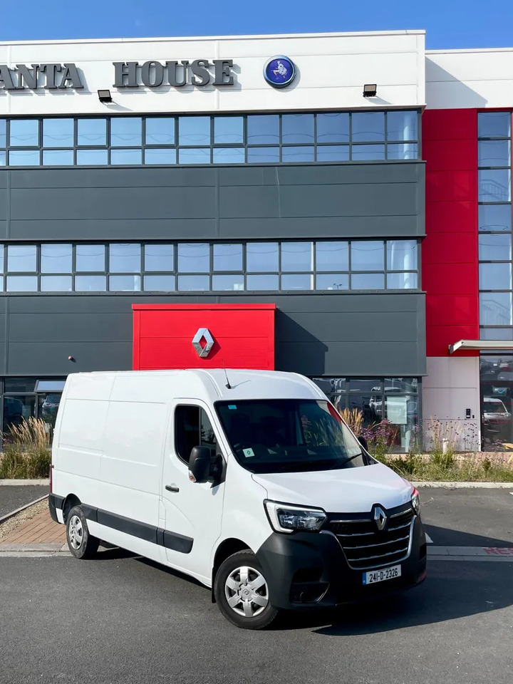 Only 10K Kms – 2024 Renault Master L2H2 - Kastenwagen: das Bild 1 Only 10K Kms – 2024 Renault Master L2H2 - Kastenwagen: das Bild 1