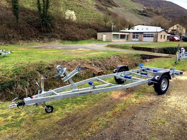 Bootstrailer TPV BA 1300 Bootsanhänger mit Seilwinde, Bootstrailer: das Bild 1