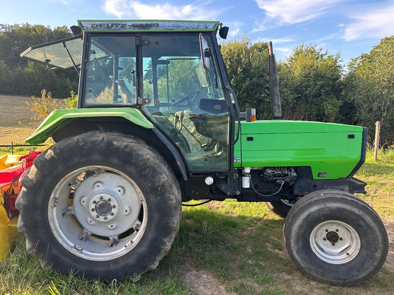 Deutz DX 3.90 Deutz-Fahr DX 3.90 - Traktor: das Bild 2 Deutz DX 3.90 Deutz-Fahr DX 3.90 - Traktor: das Bild 2