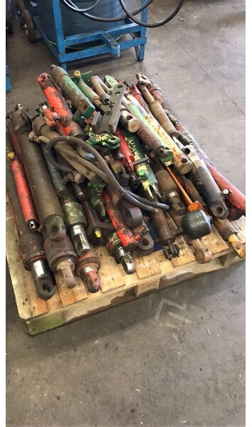 Grote partij hydraulische cilinders - Hydraulikzylinder für Landmaschine: das Bild 1 Grote partij hydraulische cilinders - Hydraulikzylinder für Landmaschine: das Bild 1